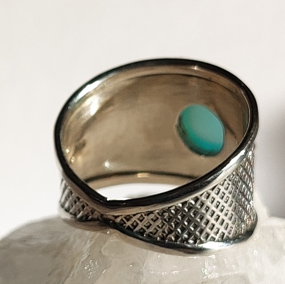 Chalcedony Ring, size 8 - Picture 8 of 9